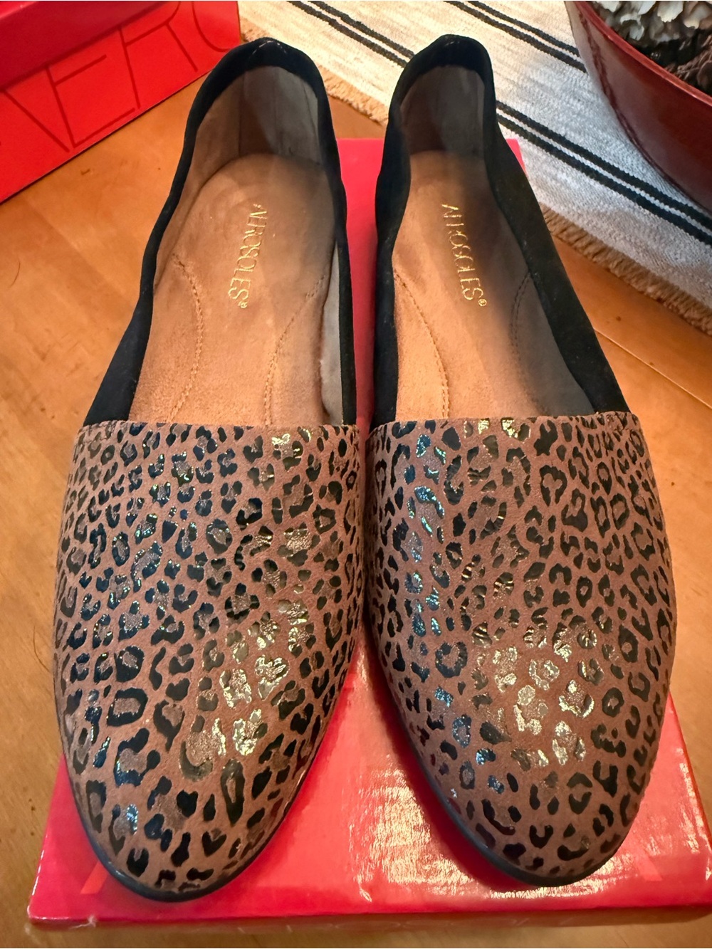 AEROSOLES Leopard Print Brown and Black Slip-On Flats